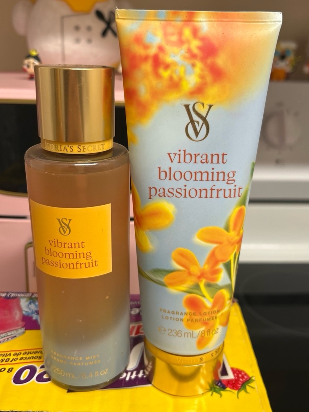 Victoria's Secret Vibrant Blooming Passionfruit Lotion & Mist - Yellow, Gold